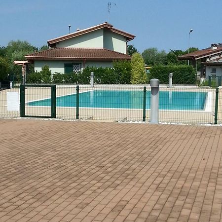 Peschiera Appartamenti Vacanze Peschiera del Garda Eksteriør bilde
