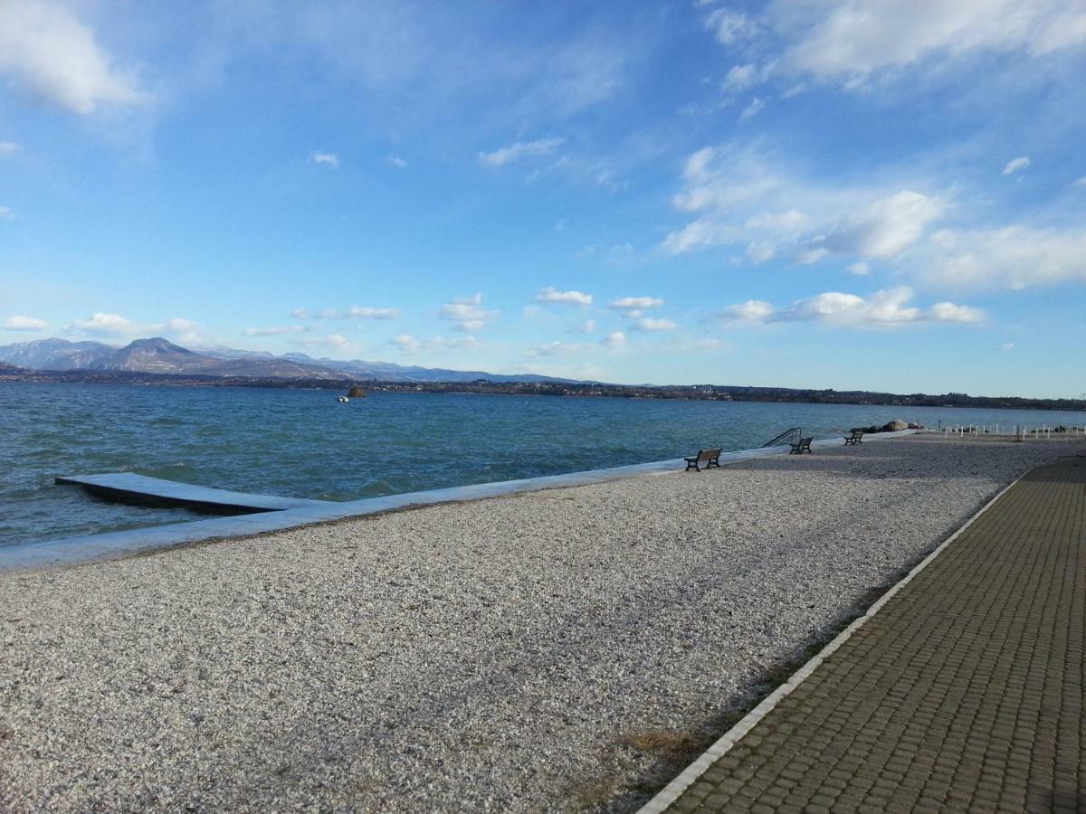 Peschiera Appartamenti Vacanze Peschiera del Garda Eksteriør bilde