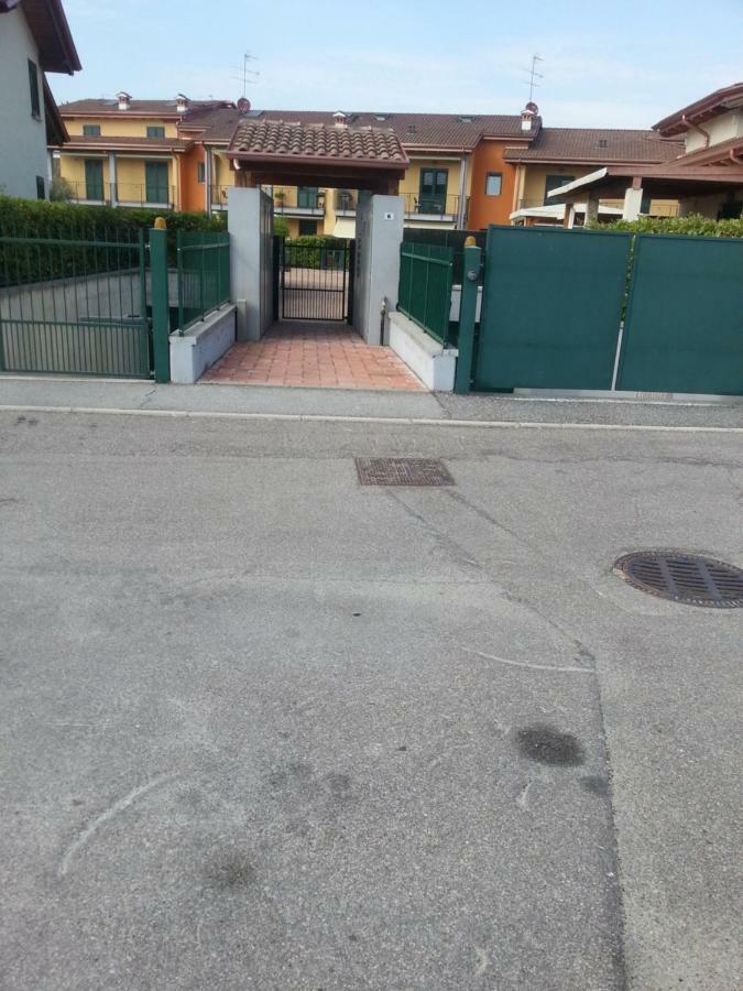 Peschiera Appartamenti Vacanze Peschiera del Garda Eksteriør bilde